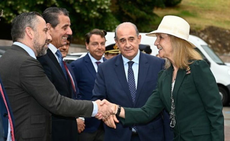 La infanta Elena, preside la tradicional corrida de la Beneficencia en la Plaza de Toros de Las Ventas