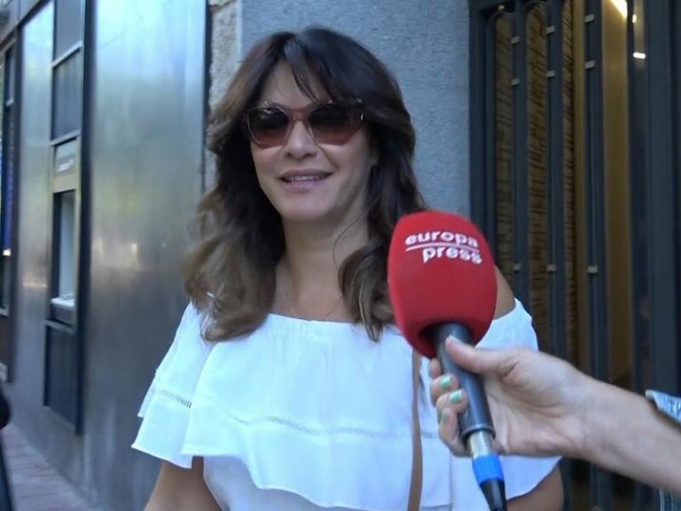 Fabiola Martínez se muestra sonriente tras el comunicado de Bertín Osborne