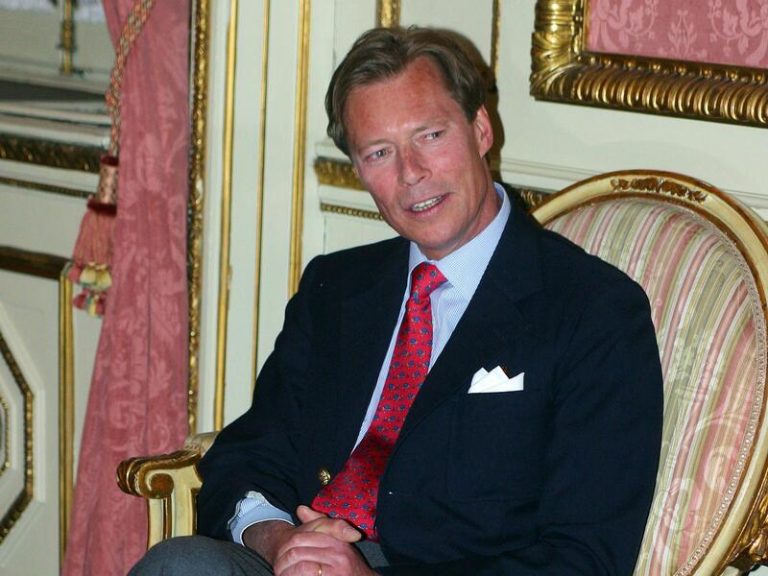 El gran duque Enrique de Luxemburgo anuncia por sorpresa el comienzo de su proceso de abdicación