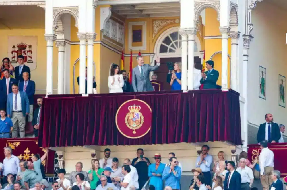 El encuentro de Felipe VI con Fran Rivera que sorprenderá a la Familia Real