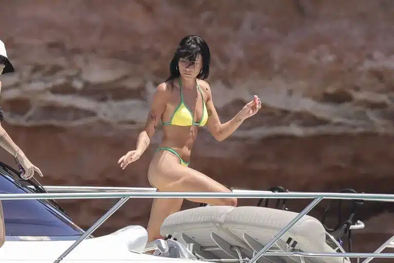 Aitana luce cuerpazo al sol de Ibiza sin Sebastián Yatra