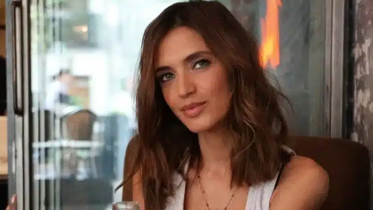 Sara Carbonero luce angelical con un vestido boho mágico en la noche más especial
