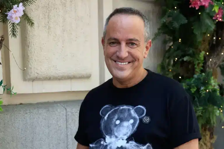 Víctor Sandoval da carnaza de la buena al nuevo Sálvame