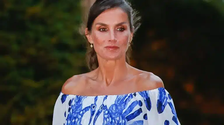 Letizia aterriza en Mallorca con ausencias importantes y mucha familia política