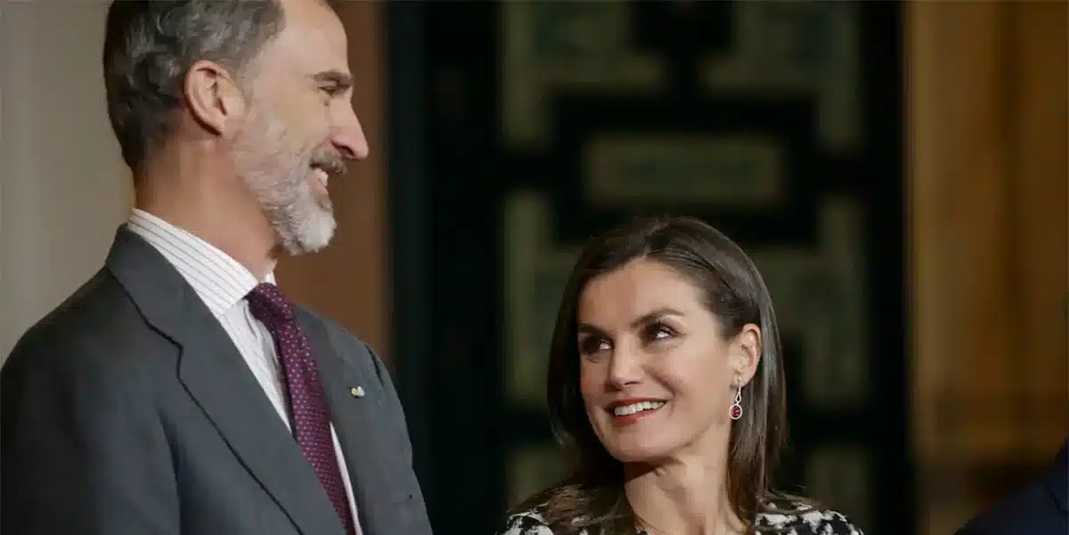 Felipe VI y la Reina Letizia tienen el verano más convulso de su vida