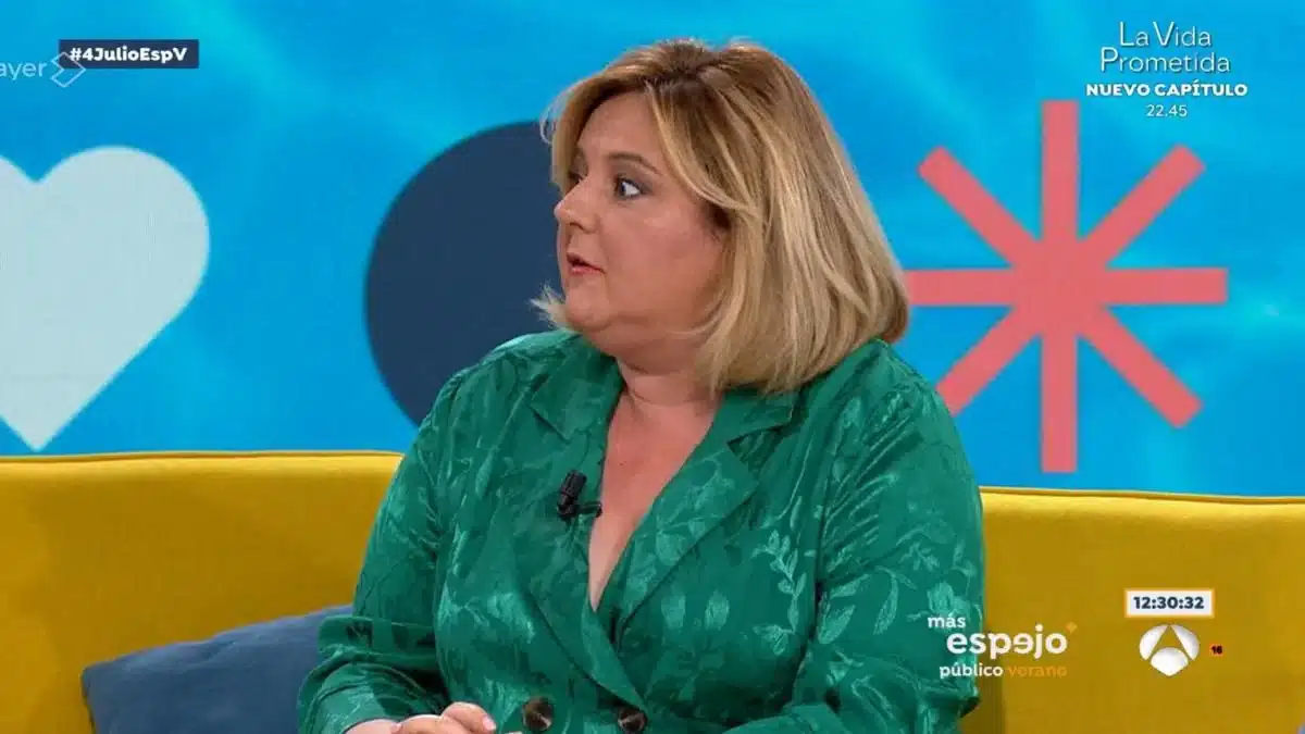 Lydia Lozano estalla contra un famoso presentador de Telecinco y destapa su pasado más siniestro