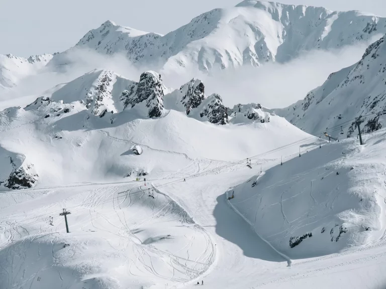 Raquetas de nieve, una experiencia única en el corazón de Andorra