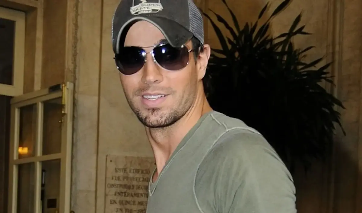 Enrique Iglesias en un evento. (Foto: Instagram)