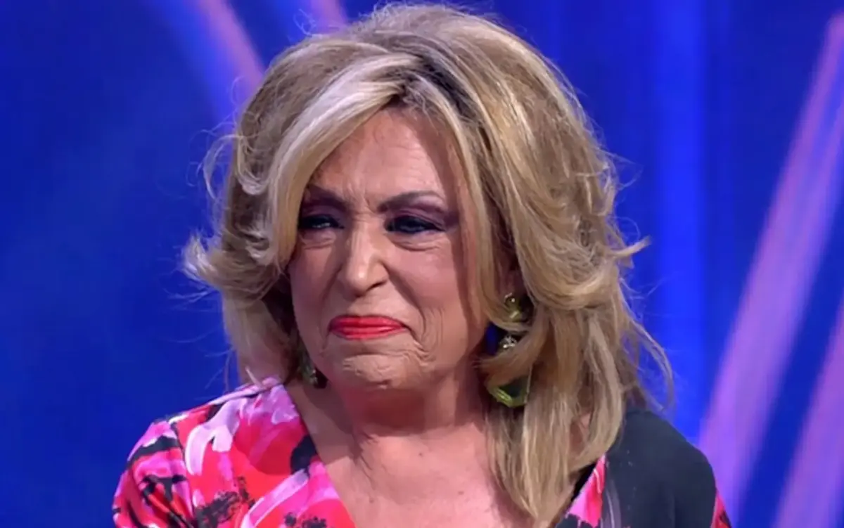 Lydia Lozano sorprende a media España con una confesión sobre su madre: "Estoy enfadada" Lydia Lozano llorando. (Foto: YouTube)