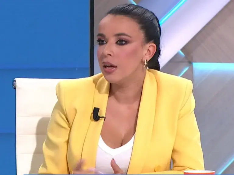 Urgente: Sarah Santaolalla se enfrenta a Sandra Golpe por culpa de Julio Iglesias