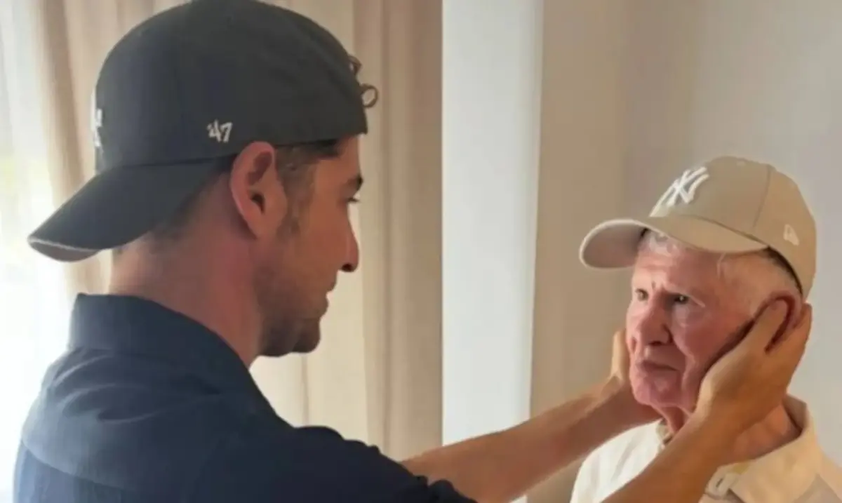 El triste mensaje de David Bisbal tras la muerte de su padre: "Mi corazón" David Bisbal con su padre. (Foto: Instagram)