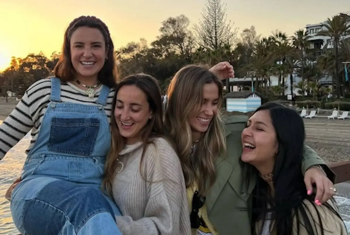 Marta Pombo se pone seria y confirma los rumores sobre su marido, Luis Zamalloa María Pombo con su familia. (Foto: Instagram)