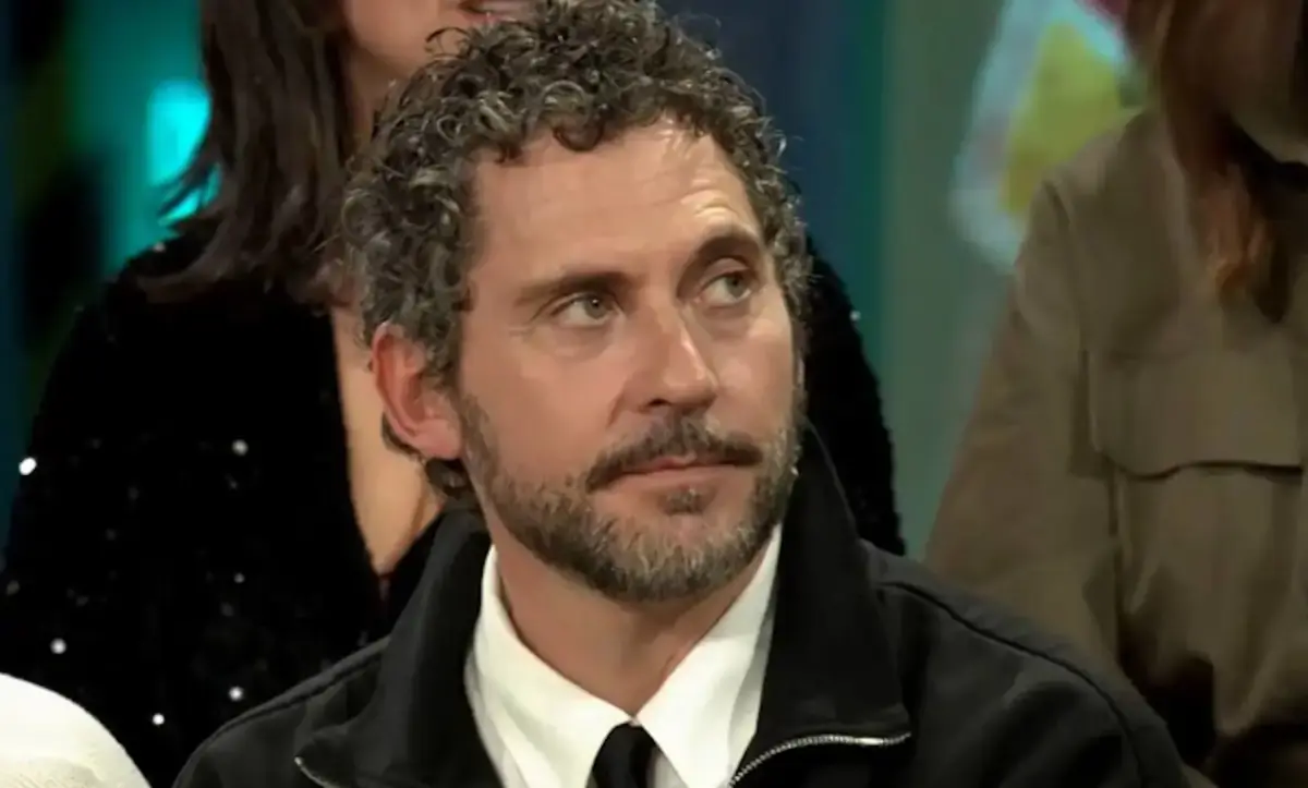 Paco León confiesa cuanto dinero tiene en el banco y deja en shock a media España Paco León en un programa. (Foto: YouTube)