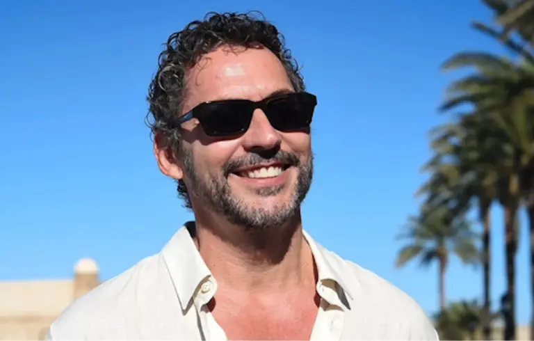 Paco León confiesa cuanto dinero tiene en el banco y deja en shock a media España