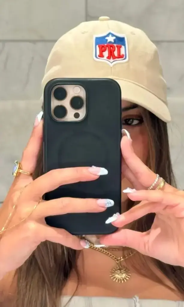 La misteriosa foto que subió Gabriela Berlingeri, la ex de Bad Bunny horas antes de la Super Bowl La imagen que Gabriela compartió en Instagram horas antes del espectaculo - Fuente: @gabrielaberlingeri
