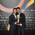 Montoya recogiendo su galardón en los Premios Iris - Fuente: @jose_carlosmontoya