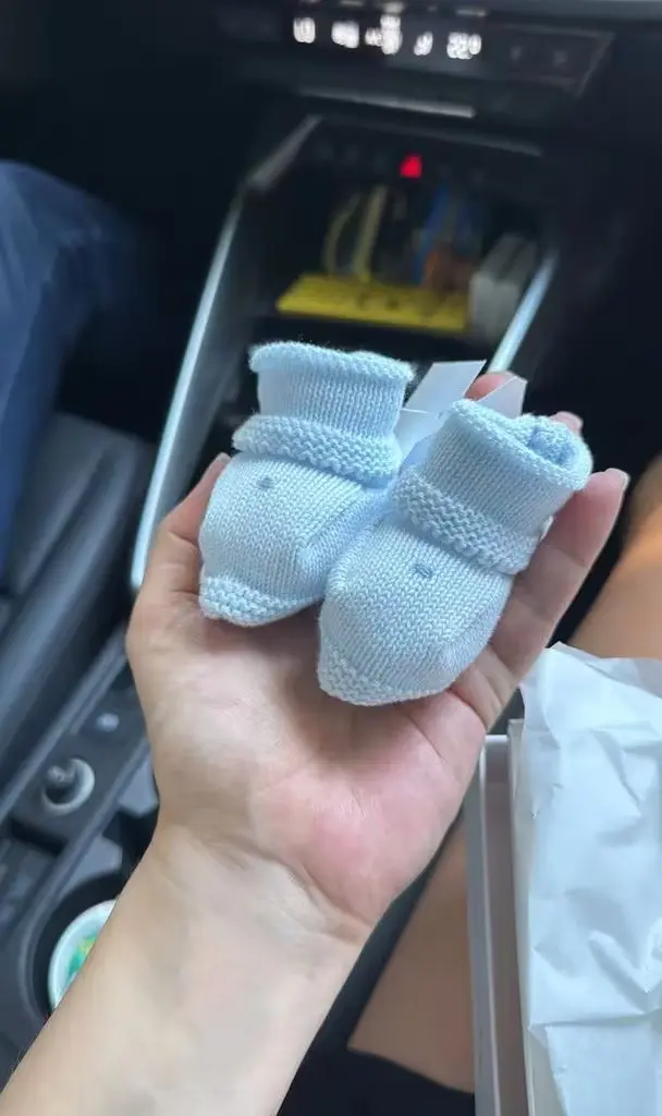 Úrsula Corberó y Chino Darín ya son padres de su primer hijo Una tierna imagen que Ursula Corberó compartió con sus seguidores - Fuente: @ursulolita