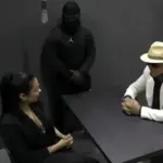 El enfrentamiento de Kiko Matamoros y Dakota - Fuente: Youtube Zona Gemelos