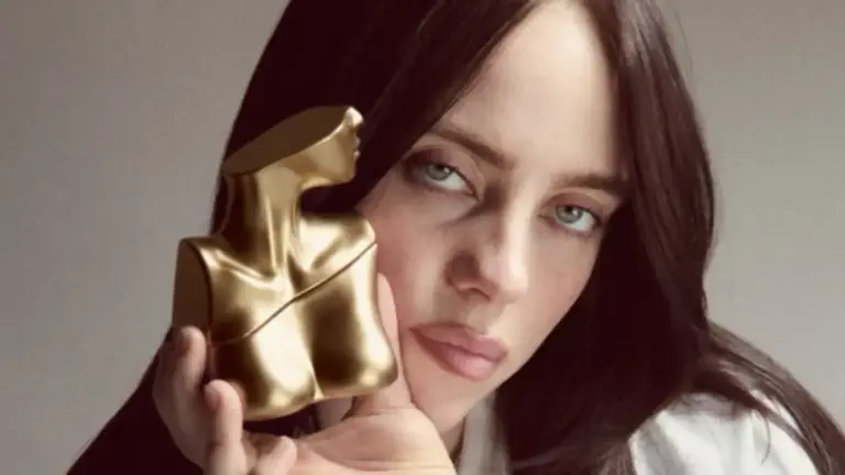 Billie Eilish deslumbra en Londres con James Cameron a su lado