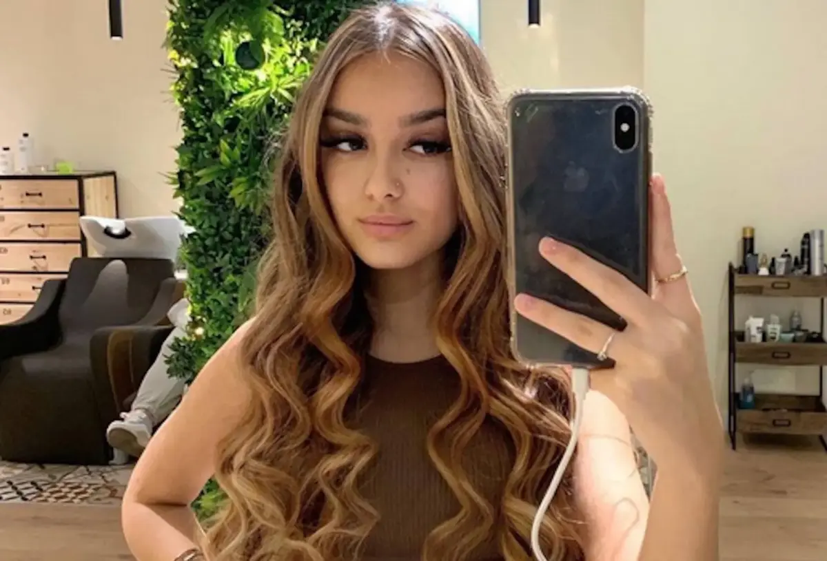 Julia Janeiro irrumpe en '¡De Viernes!' para mandarle un mensaje muy importante a Beatriz Trapote Julia Janeiro posando. (Foto: Instagram)