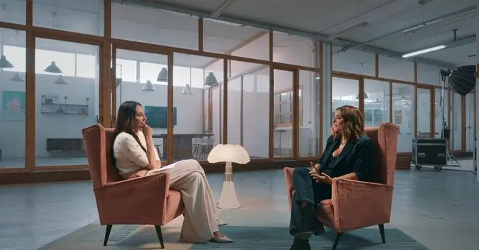 Toñi Moreno confiesa las dudas que tuvo sobre su sexualidad: "Yo era la primera homófoba" Toñi Moreno junto a Ana Milán en su última entrevista - Fuente: Mediaset