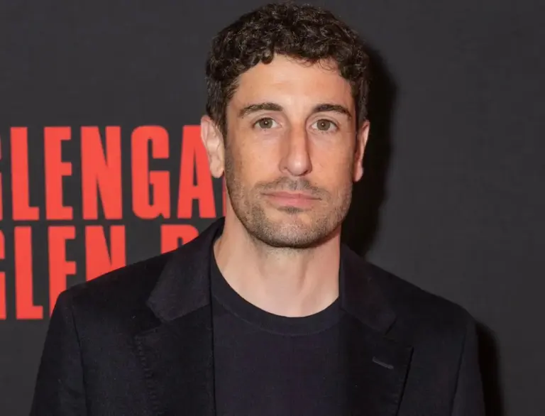 Jason Biggs se separa de Jenny Mollen tras 18 años de matrimonio