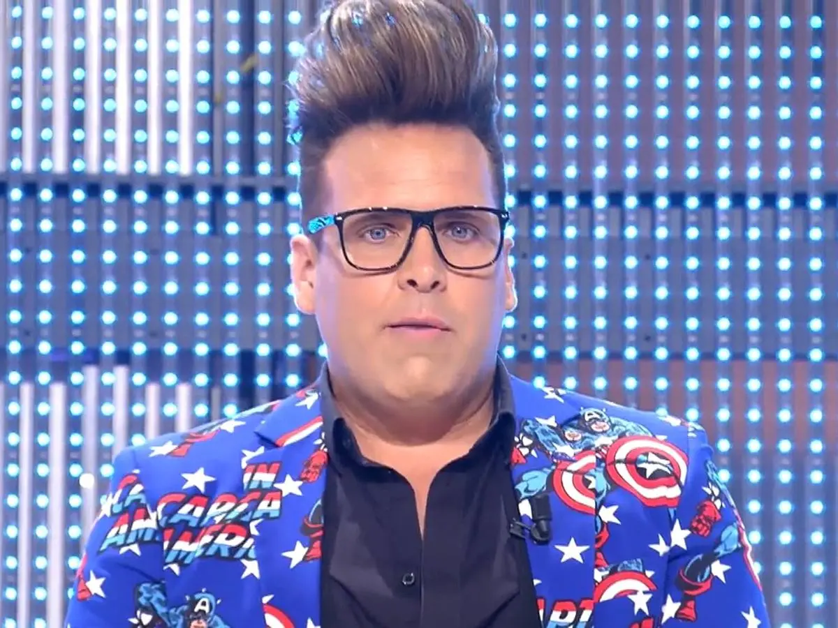 Carmen Borrego explota tras la grave acusación de Torito: "Me hizo daño" Quique Torito en televisión. (Foto: YouTube)