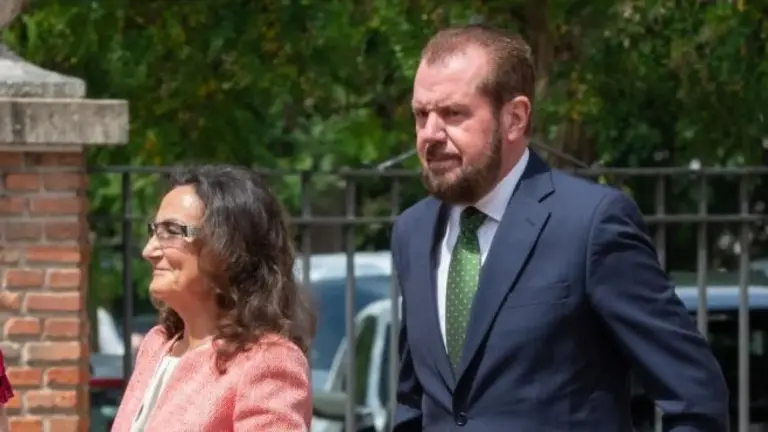 El reencuentro histórico de los padres de Letizia (con sus parejas) en la graduación de su nieta Carla
