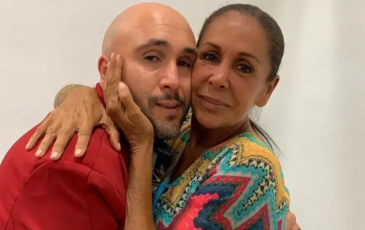 Kiko Rivera rompe su silencio y anuncia una noticia muy fuerte sobre Isabel Pantoja Kiko Rivera con Isabel Pantoja. (Foto: Instagram)