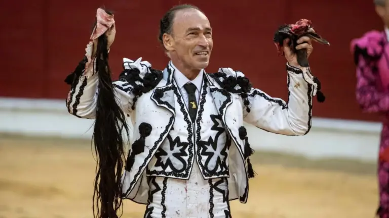 Pepín Liria no va a la boda de su hija y se queda en Sevilla con Drágana: su otra hija lo desvela todo