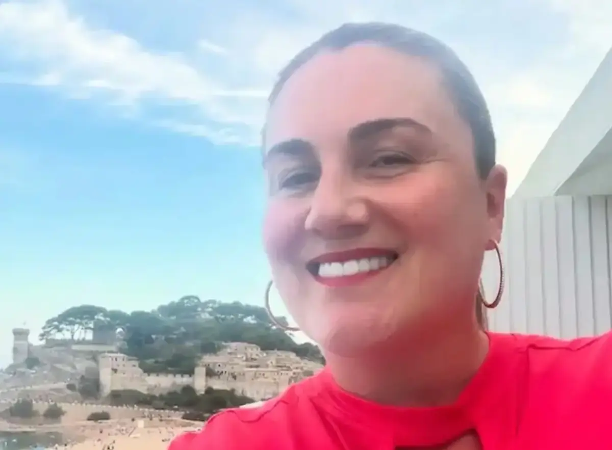 La impactante confesión de Carlota Corredera tras divorciarse de Carlos de la Maza: "Una experiencia..." Carlota Corredera posando en sus vacaciones. (Foto: Instagram)