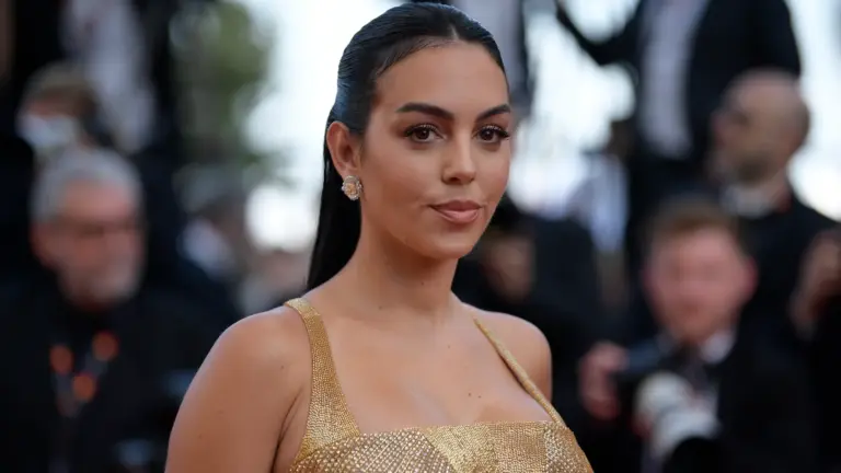 Georgina Rodríguez deslumbra en Venecia con lencería, diamantes y un Birkin de récord